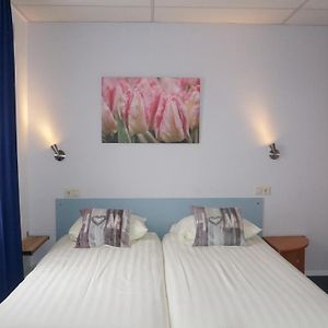 Kleine Kamer met Twee Aparte Bedden